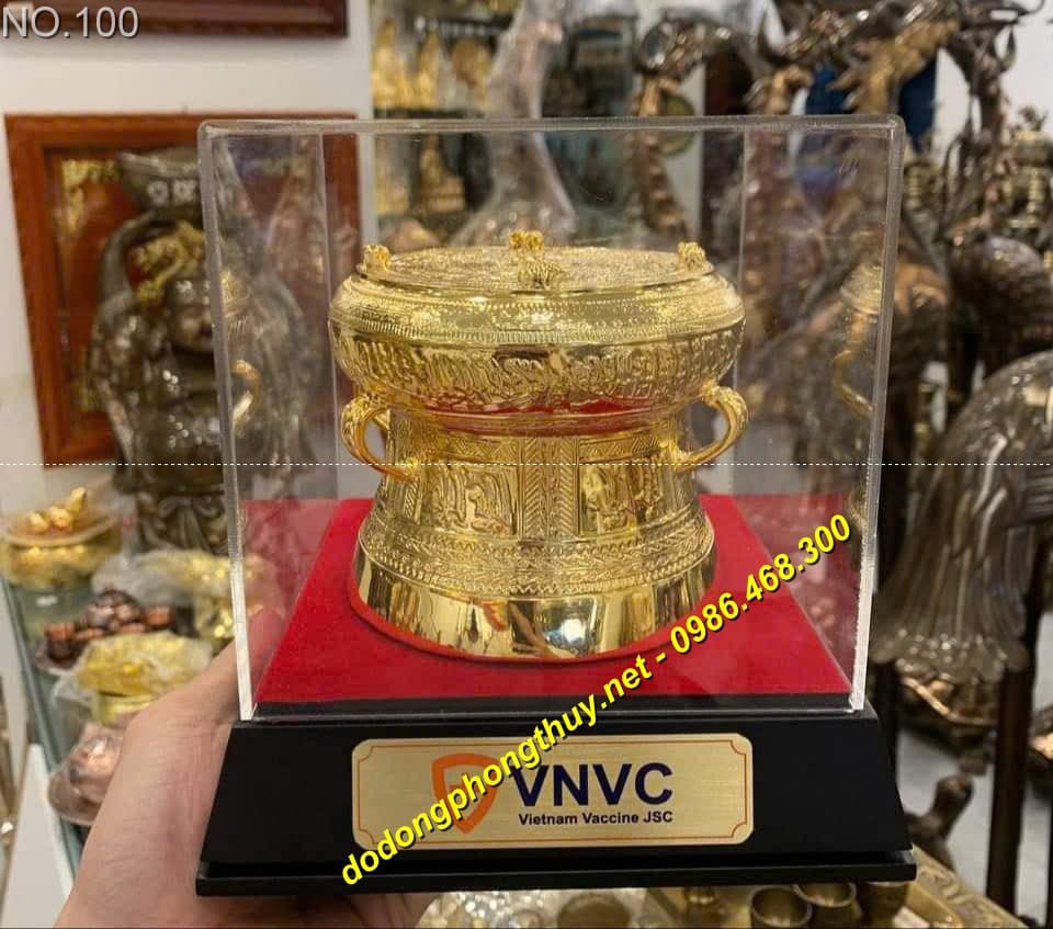 quả trống đồng mạ vàng quà tặng qua trong dong ma vang qua tang